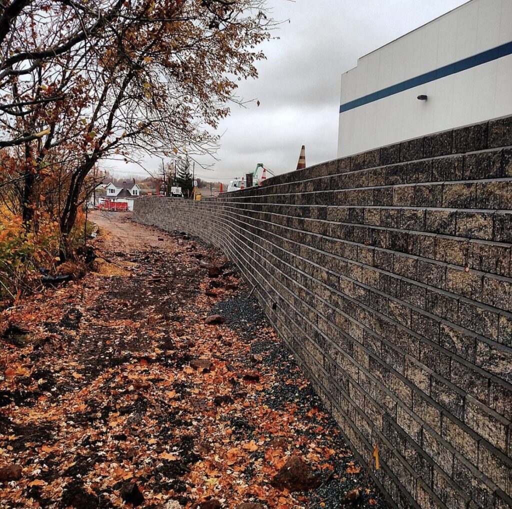 fall retaining wall